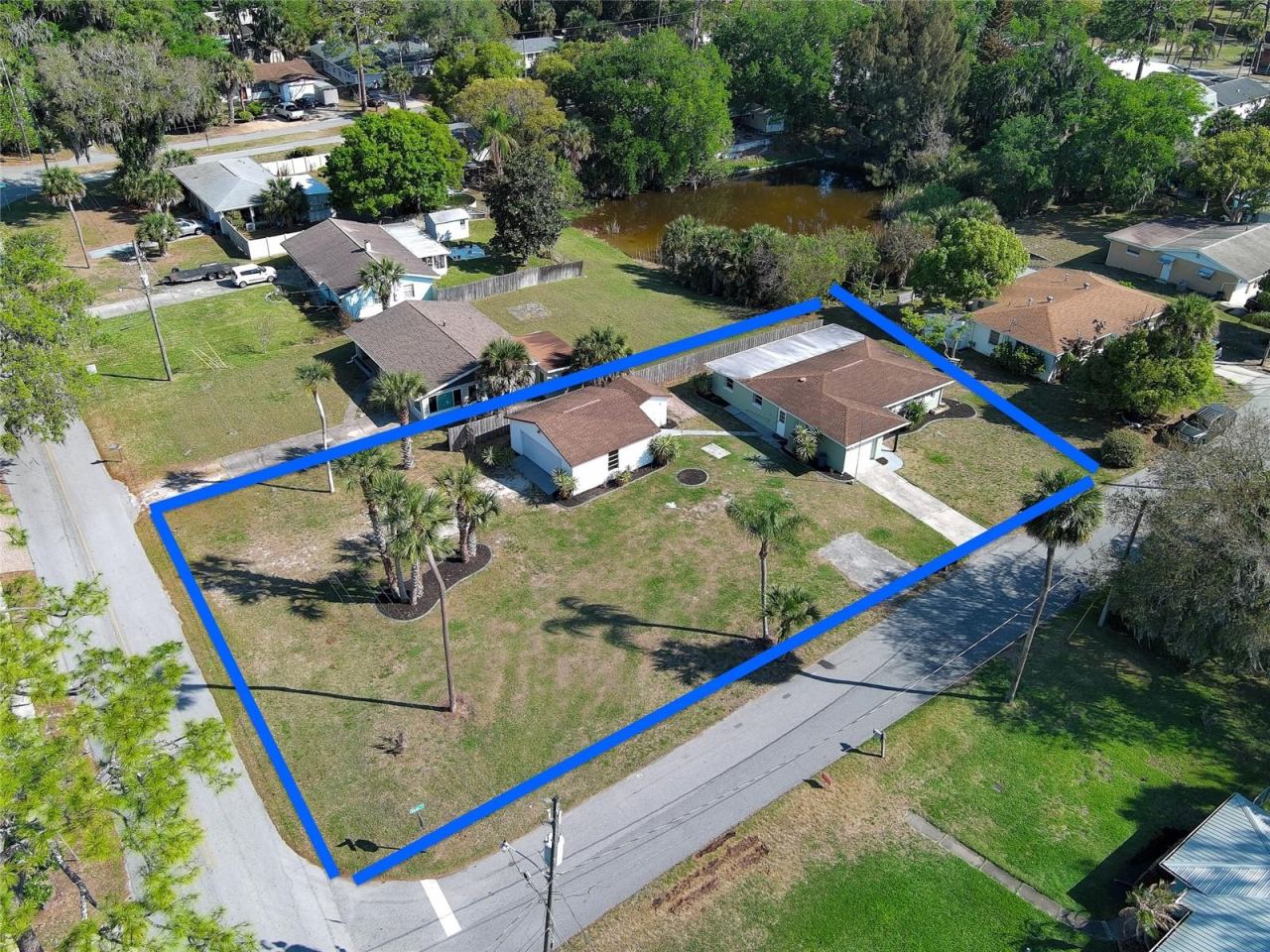 Photo 3 of 11 Swan Ave, New Smyrna Beach, FL 32168