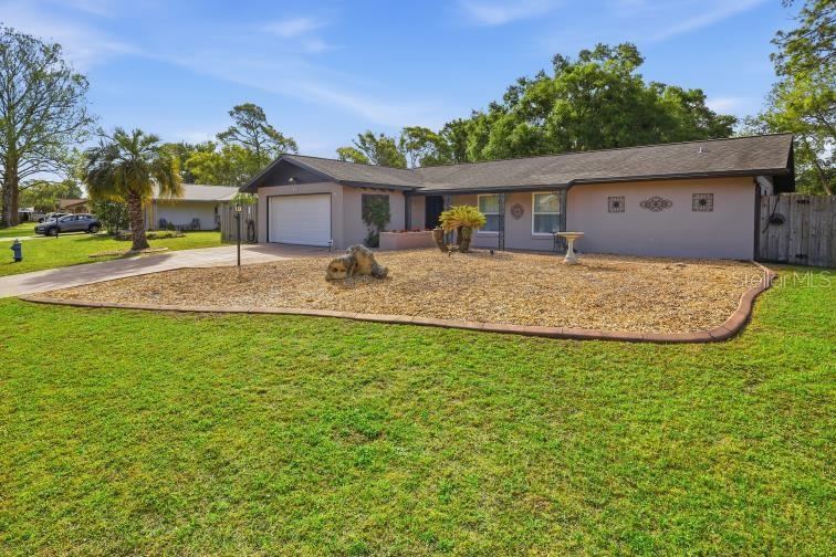 Photo 2 of 60 Blaine Dr, Palm Coast, FL 32137