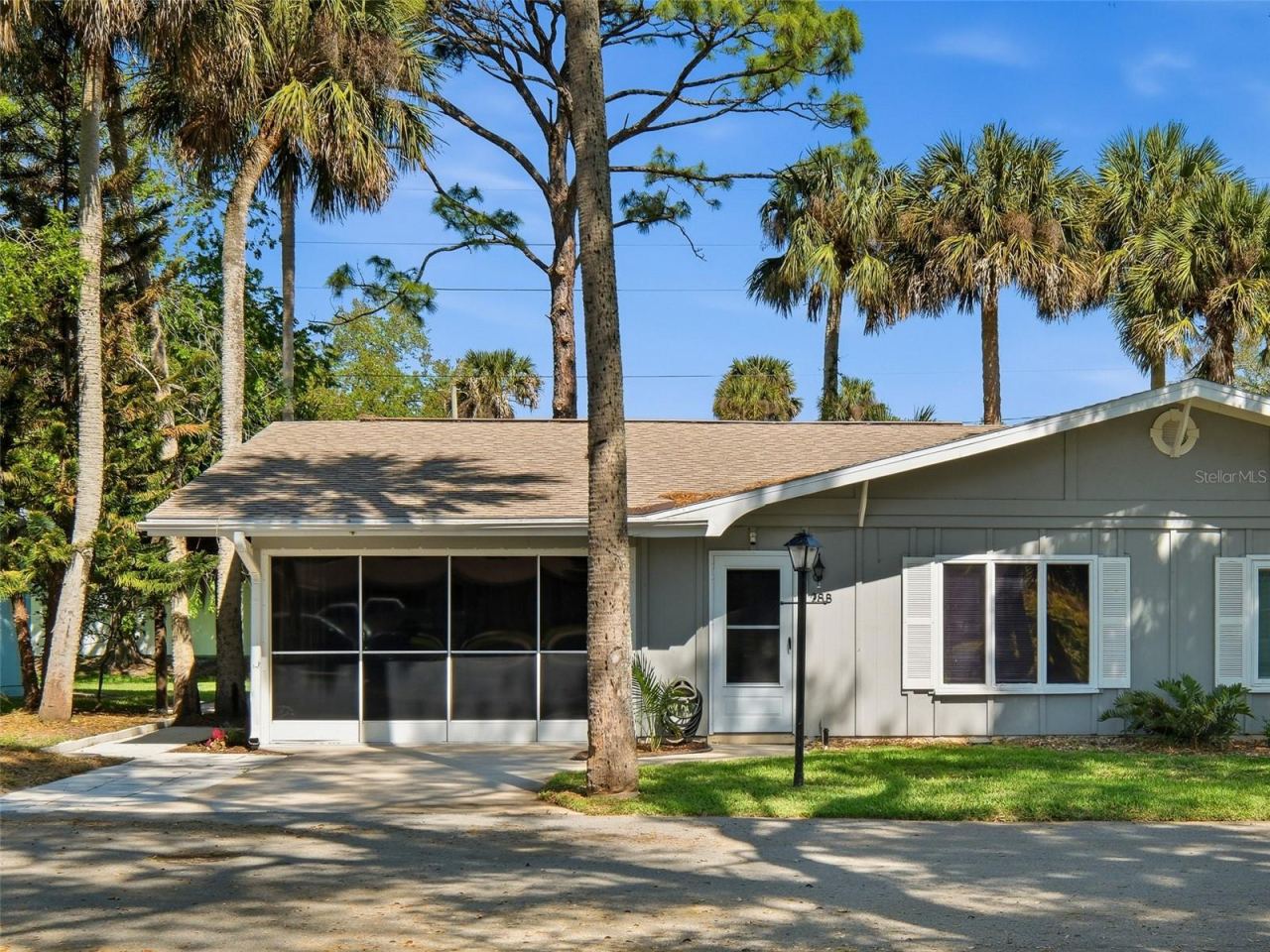 Photo 3 of 28 Country Club Dr #b, New Smyrna Beach, FL 32168