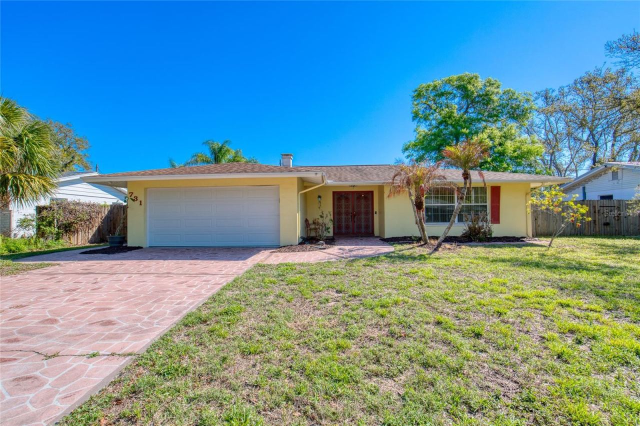 Photo 3 of 731 Lindenwood Cir E, Ormond Beach, FL 32174