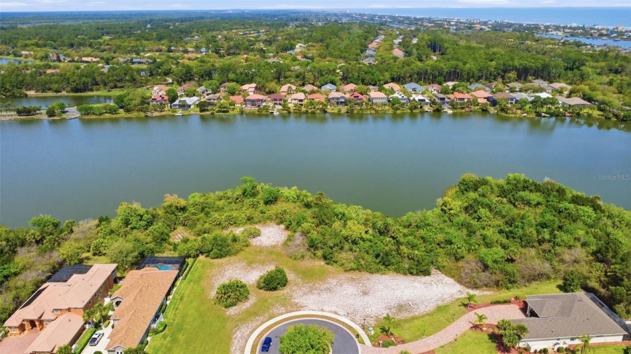 Photo 3 of 151 N Lakewalk Dr, Palm Coast, FL 32137
