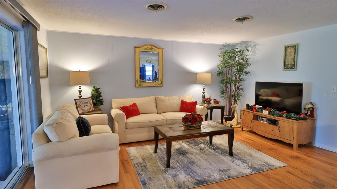 Photo 4 of 515 Oliver Dr, New Smyrna Beach, FL 32168