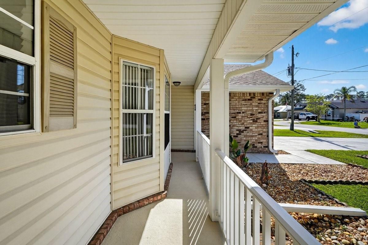 Photo 3 of 89 Robinson Dr, Palm Coast, FL 32164