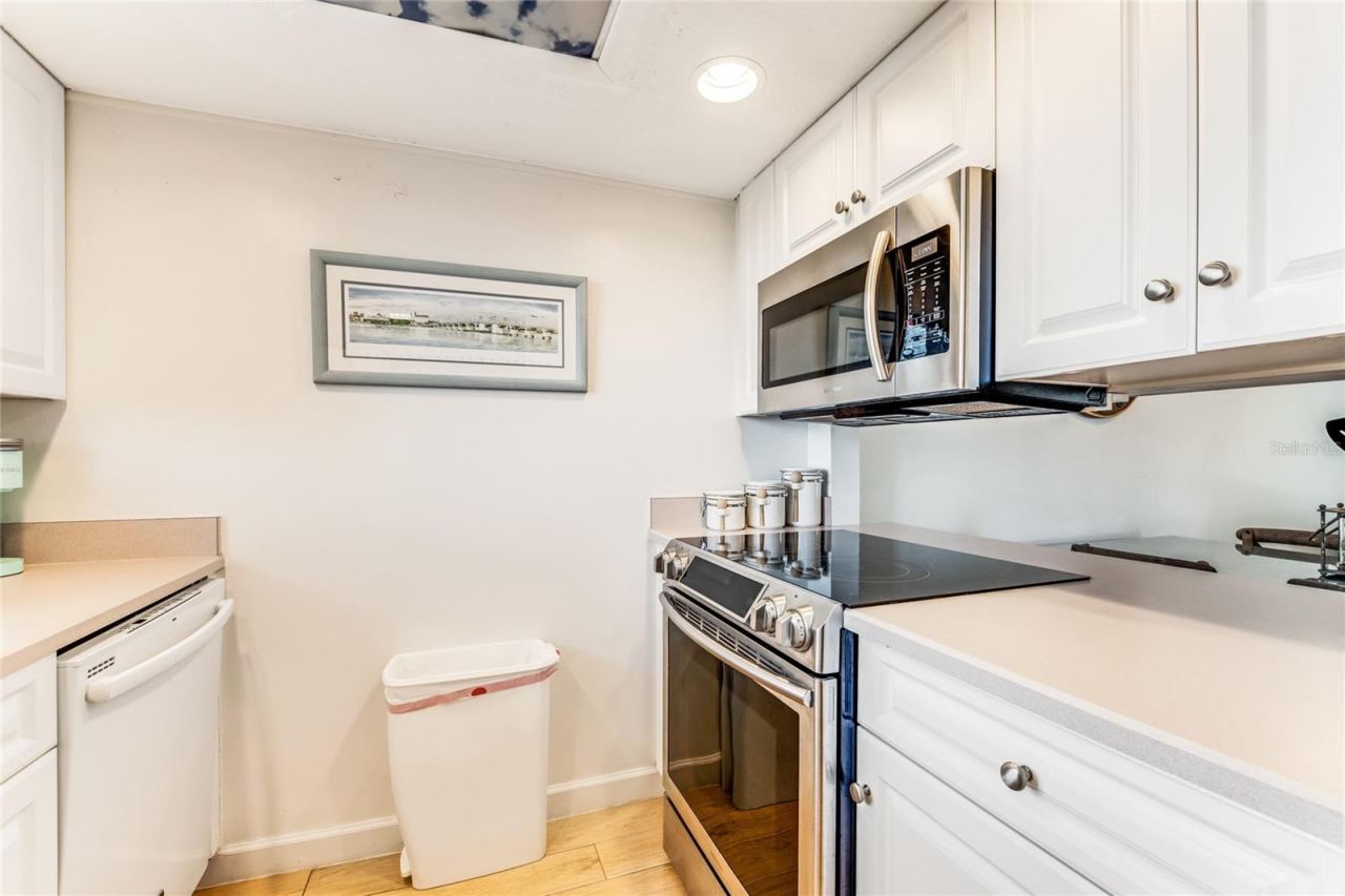 Photo 5 of 935 Ocean Shore Blvd #303, Ormond Beach, FL 32176