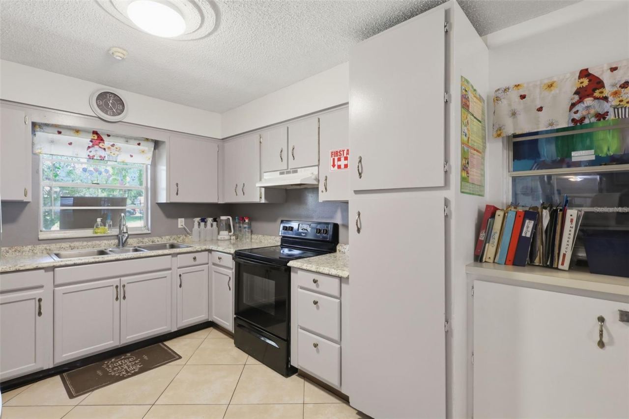 Photo 5 of 601 N Peach St, Bunnell, FL 32110