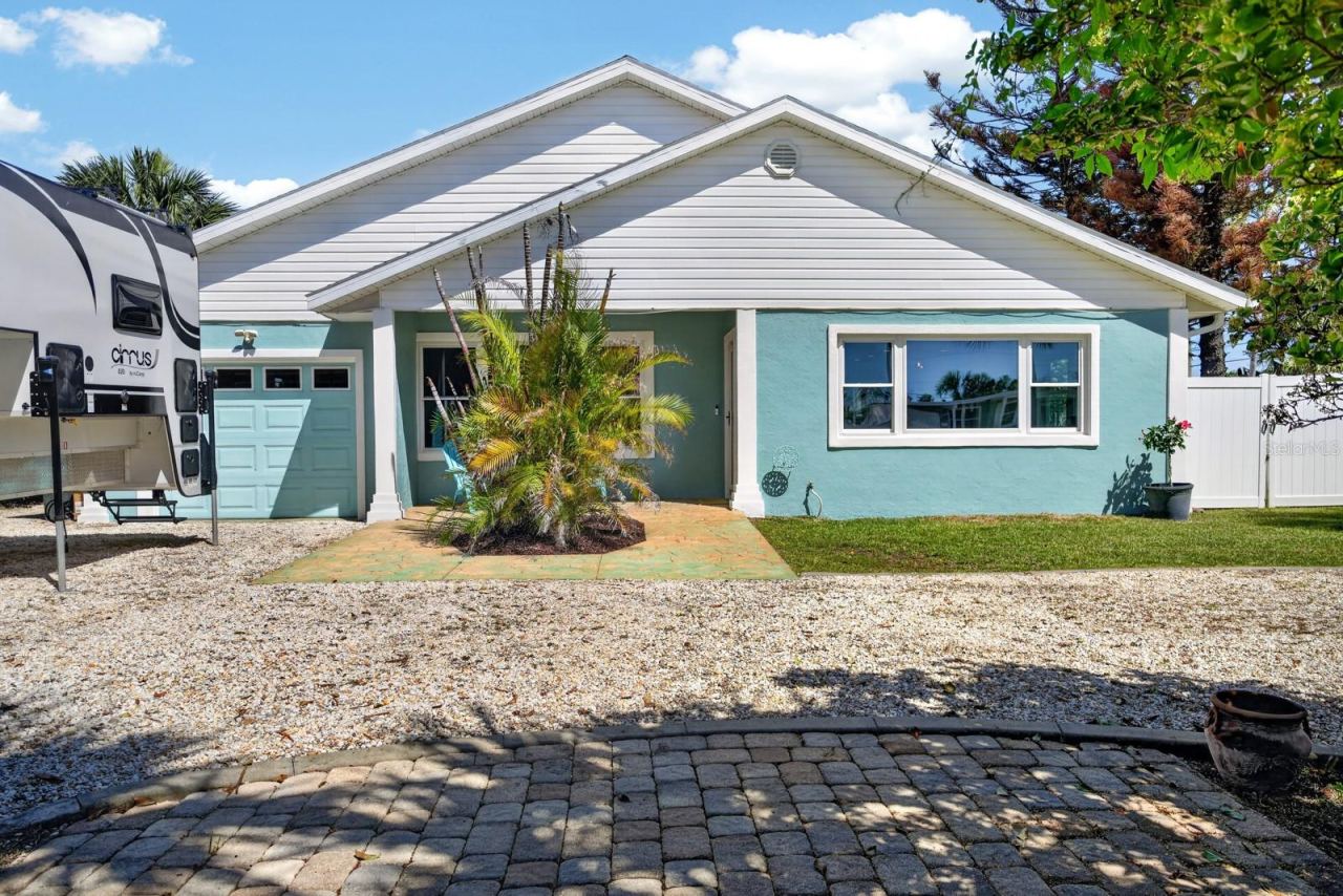 215 Ocean Ter, Ormond Beach