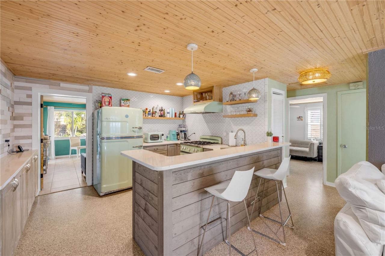 Photo 5 of 308 Normandy Ave, New Smyrna Beach, FL 32169