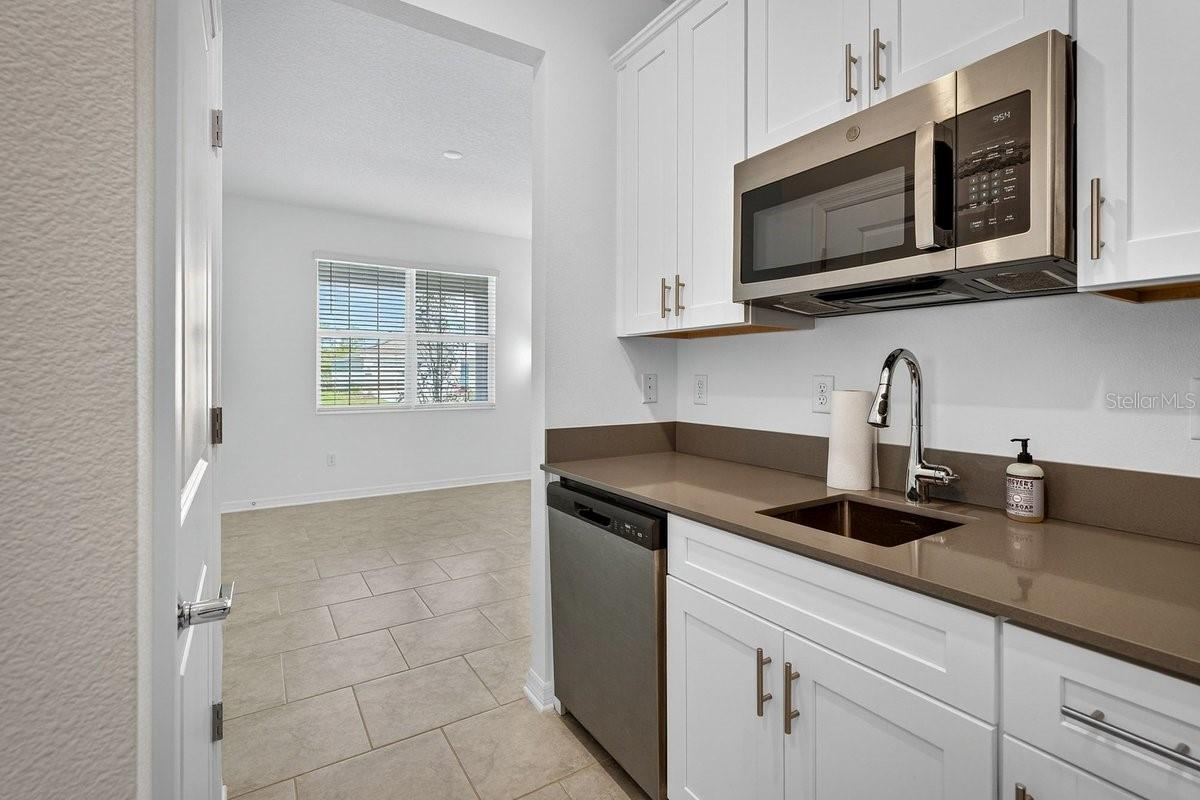 Photo 5 of 2607 Hoptree Ln, Edgewater, FL 32141