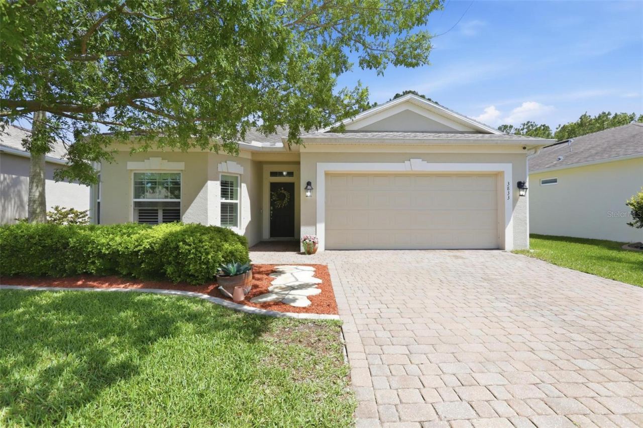 Photo 3 of 3833 Bourbon St, Port Orange, FL 32129