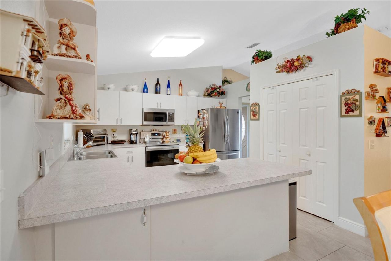 Photo 5 of 18 Angeles Rd, Debary, FL 32713