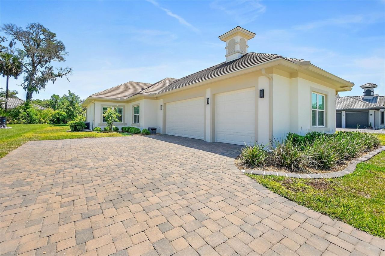 Photo 4 of 74 New Leatherwood Dr, Palm Coast, FL 32137