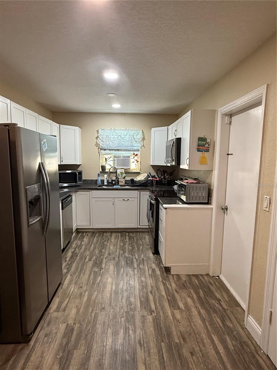 Photo 4 of 1405 Jackson Ave, Daytona Beach, FL 32117