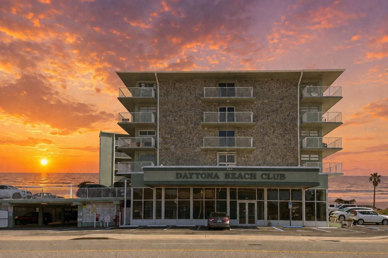 Photo 4 of 800 N Atlantic Ave #705, Daytona Beach, FL 32118