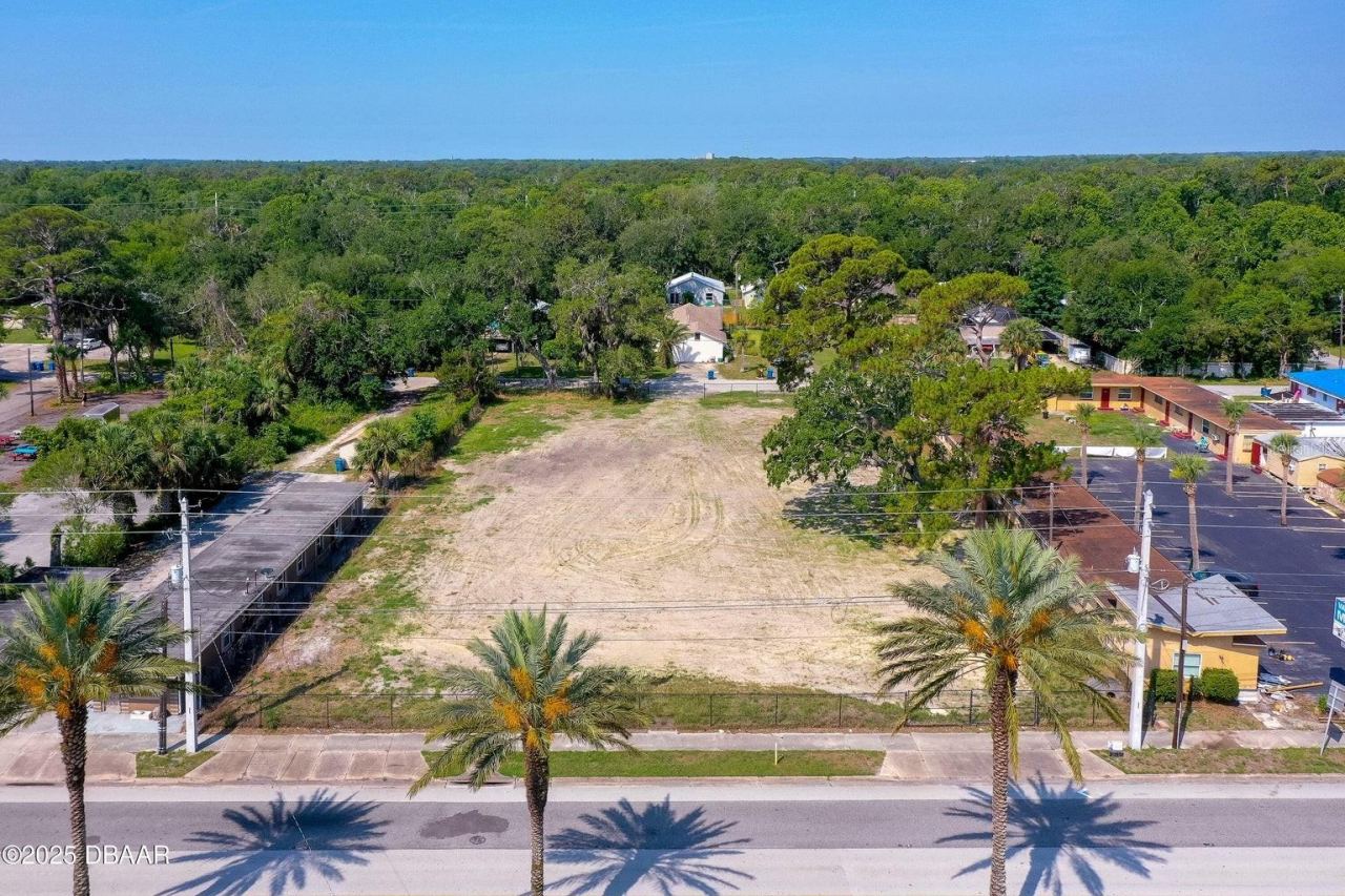 Photo 4 of 670 S Yonge St, Ormond Beach, FL 32174