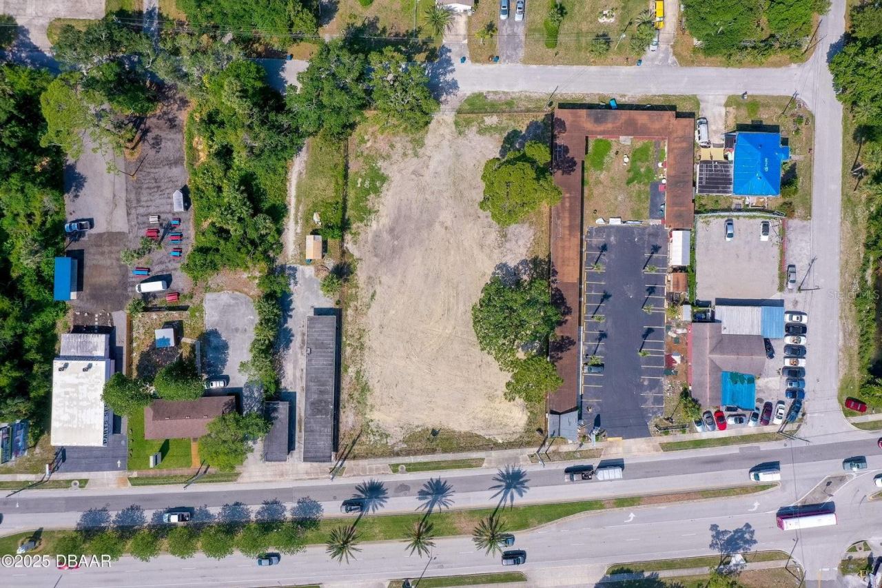 Photo 5 of 670 S Yonge St, Ormond Beach, FL 32174