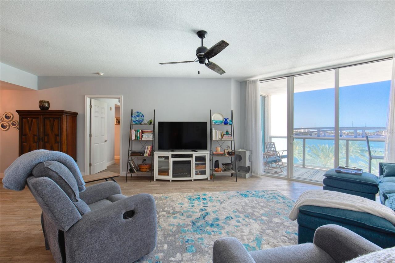 Photo 4 of 241 Riverside Dr #405, Holly Hill, FL 32117