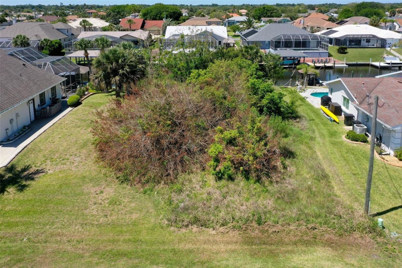Photo 4 of 17 Claridge Ct N, Palm Coast, FL 32137