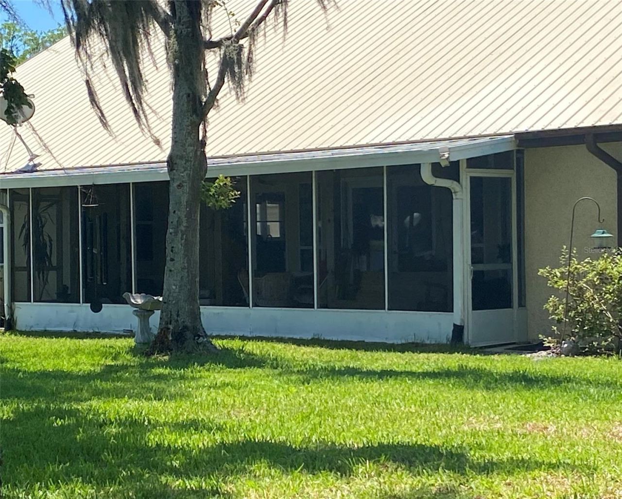 Photo 5 of 229 Lake Ida Point Dr, Interlachen, FL 32148
