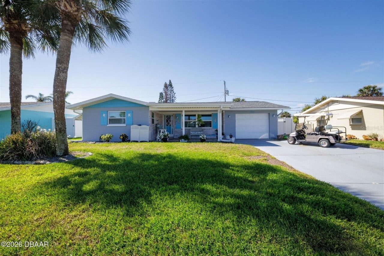 Photo 3 of 40 Aqua Vista Dr, Ormond Beach, FL 32176