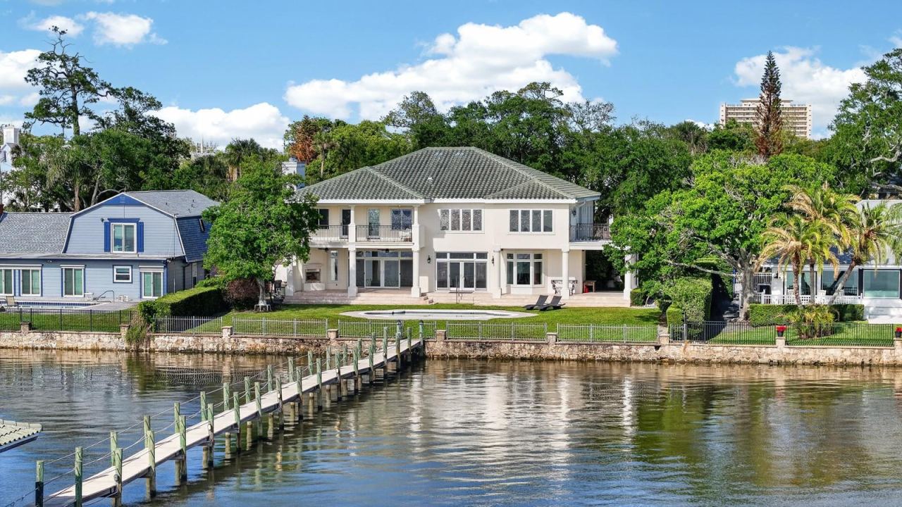 Photo 5 of 70 Riverside Dr, Ormond Beach, FL 32176
