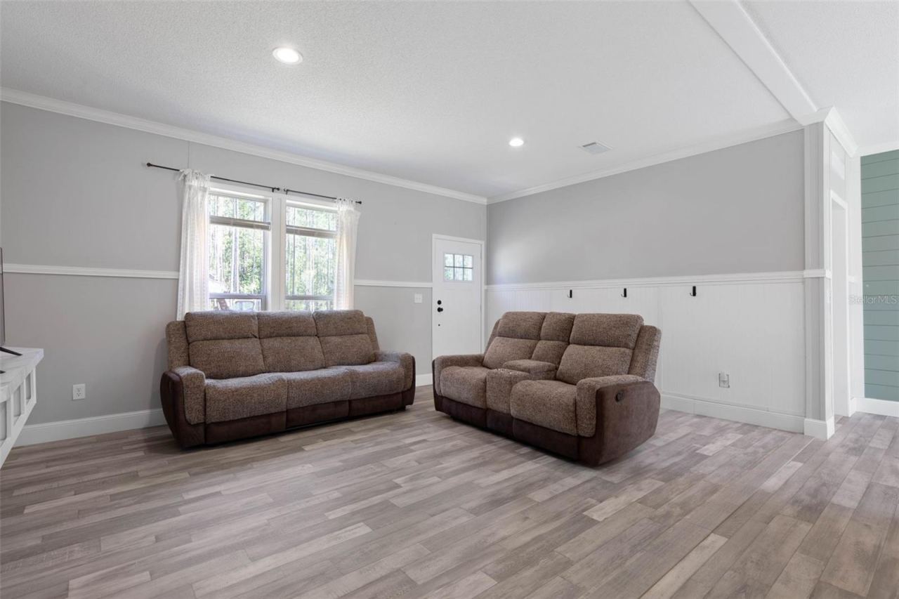 Photo 5 of 15539 County Rd 305, Bunnell, FL 32110