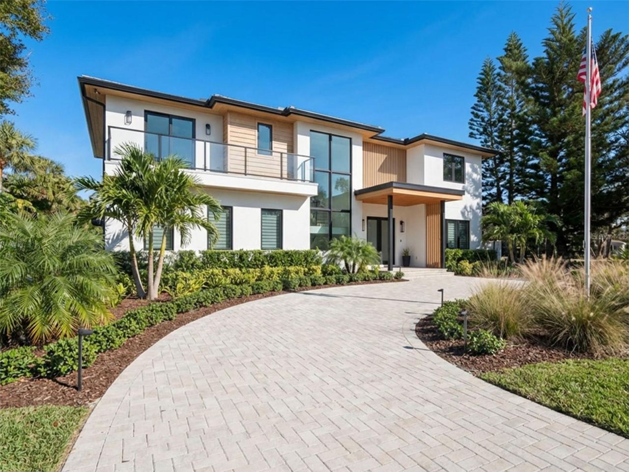 Photo 5 of 1703 S Riverside Dr, New Smyrna Beach, FL 32168