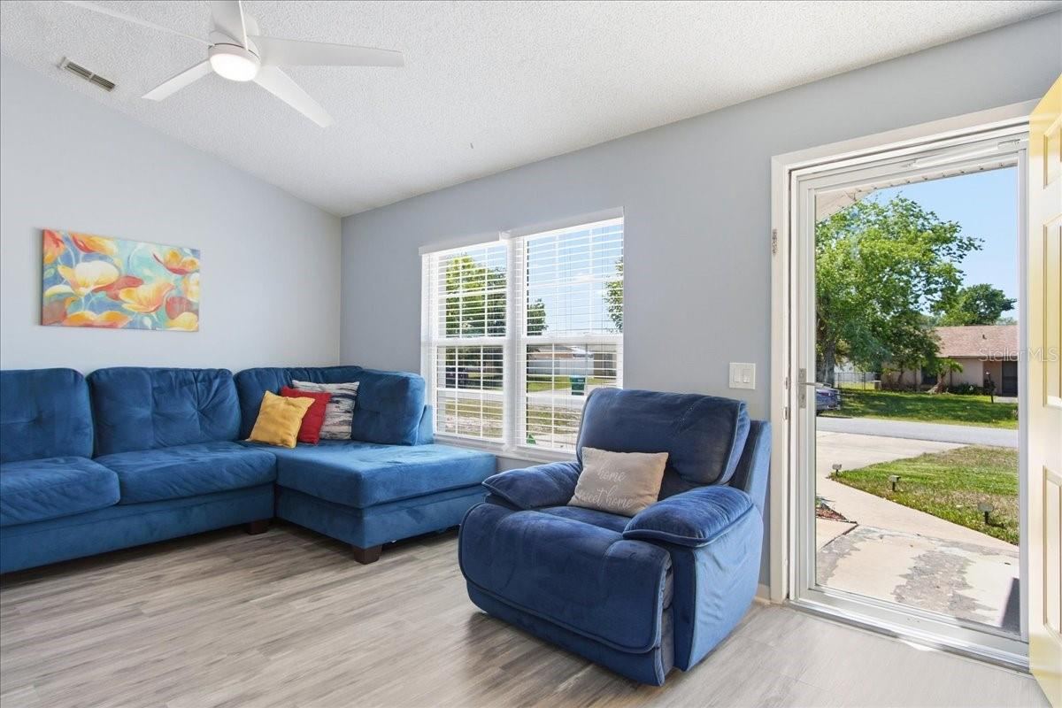 Photo 4 of 2632 Derby Dr, Deltona, FL 32738