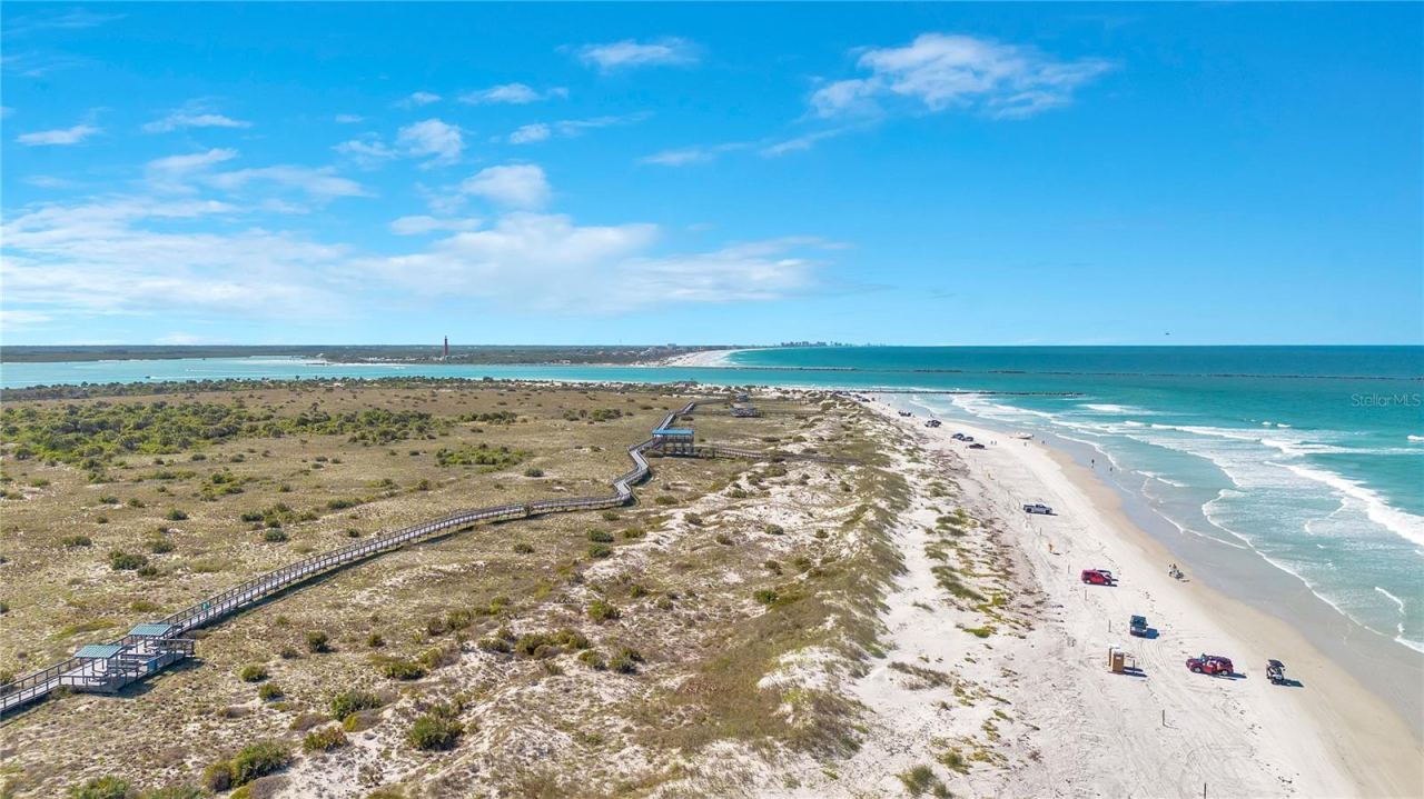 Photo 5 of 2117 Ocean Dr, New Smyrna Beach, FL 32169