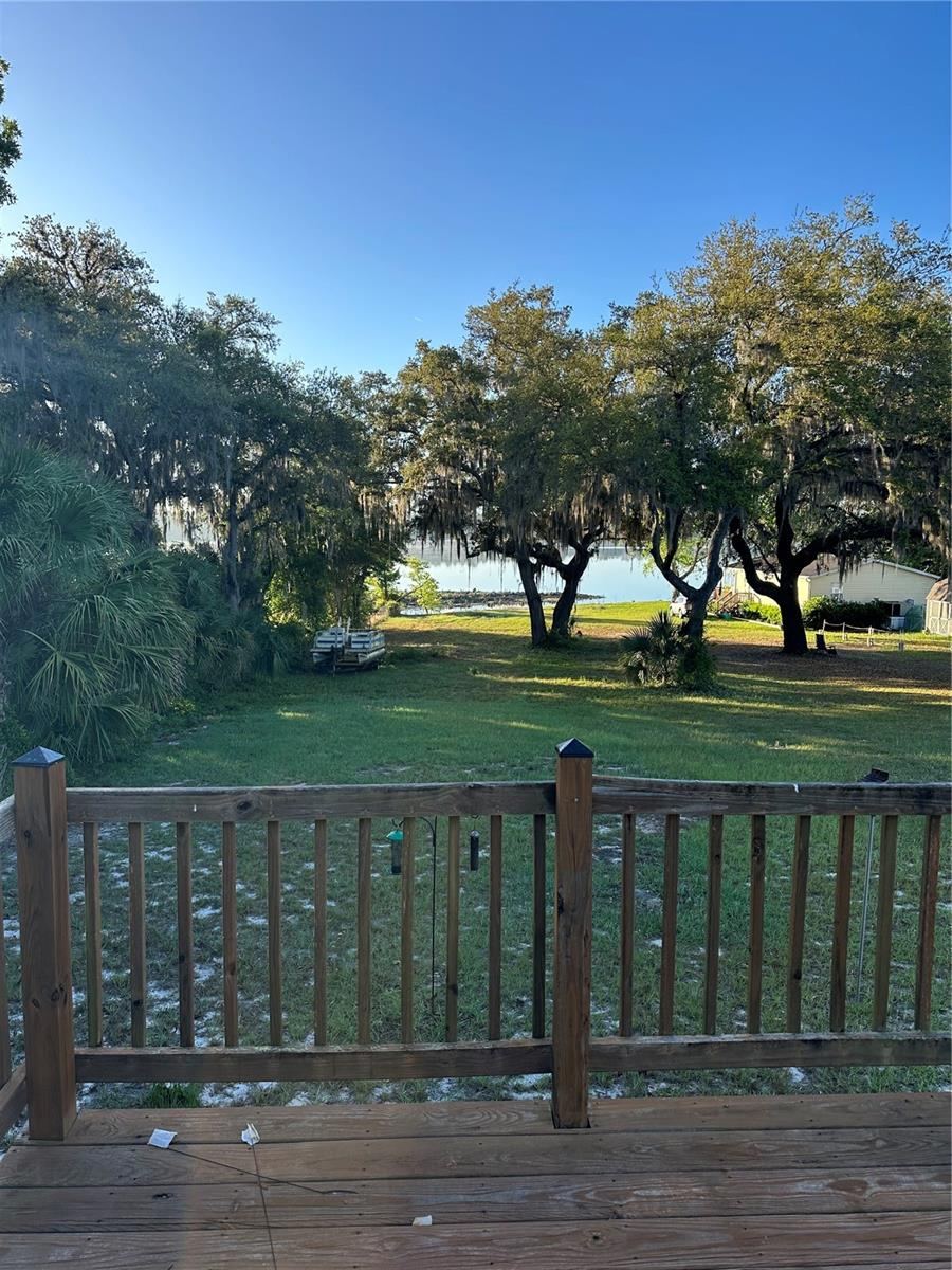 Photo 4 of 212 Ashley St, Hawthorne, FL 32640