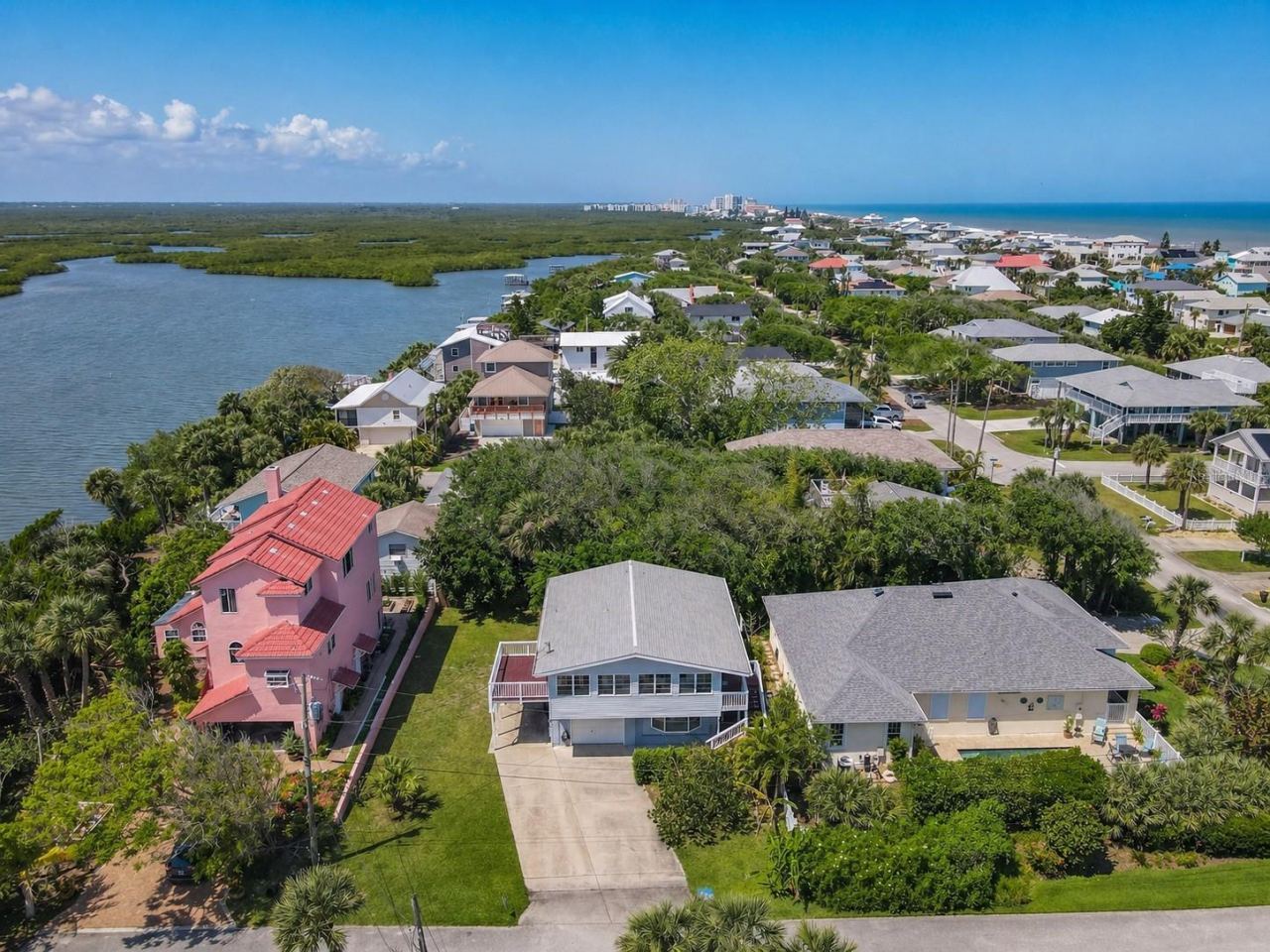 Photo 5 of 824 Garfish Ave, New Smyrna Beach, FL 32169
