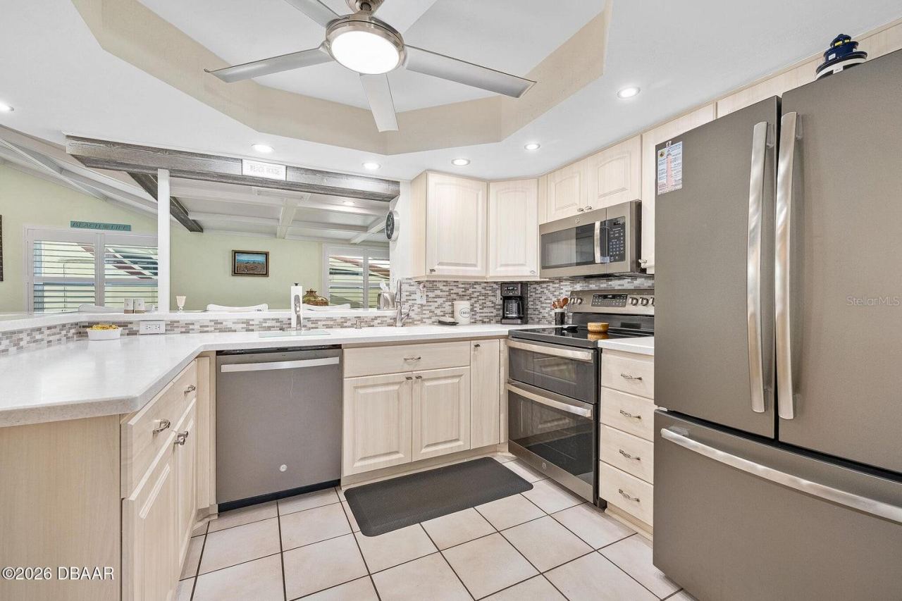 Photo 4 of 4708 Dixie Dr, Ponce Inlet, FL 32127