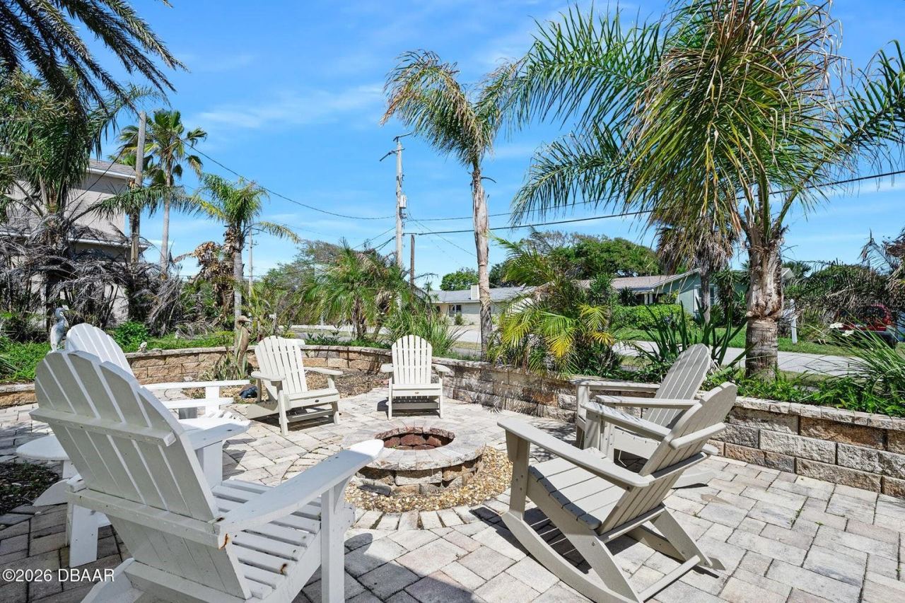 Photo 5 of 4708 Dixie Dr, Ponce Inlet, FL 32127