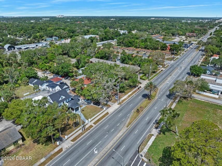 Photo 5 of 934 S Ridgewood Ave, Daytona Beach, FL 32114