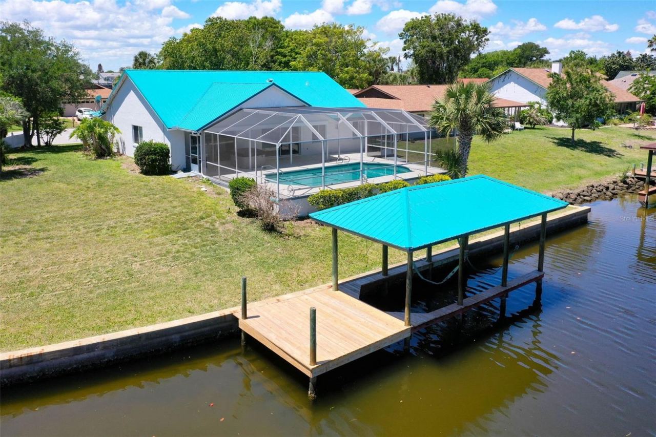 Photo 5 of 21 Crescent Ct S, Palm Coast, FL 32137