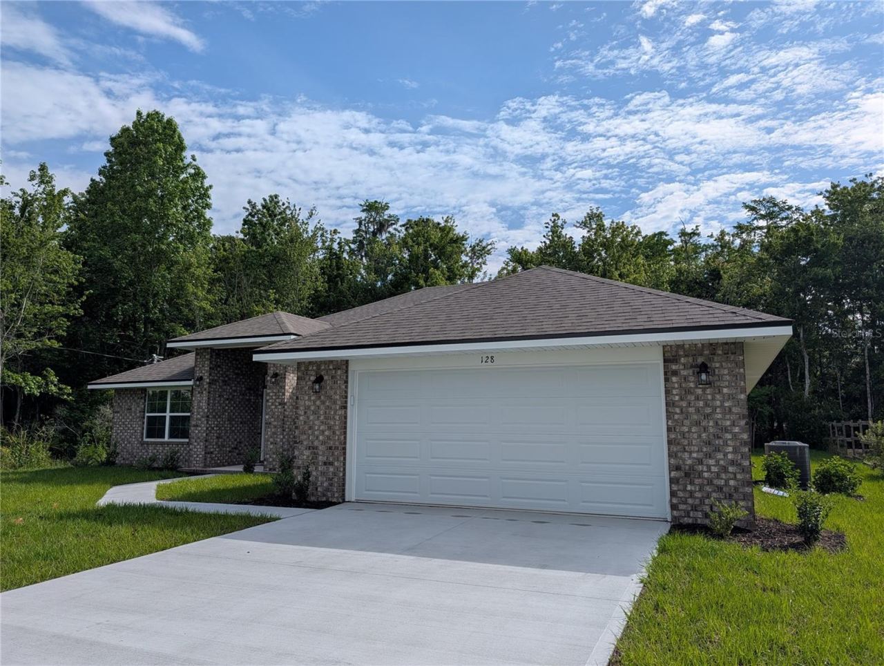 Photo 2 of 128 Bird Of Paradise Dr, Palm Coast, FL 32137