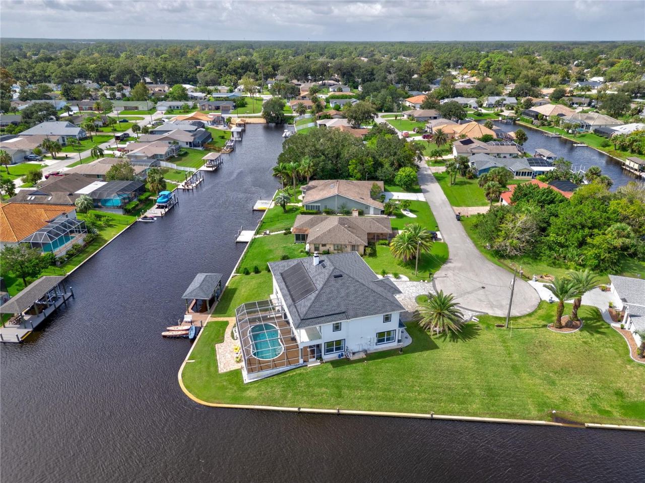 Photo 3 of 16 Florence Ct, Palm Coast, FL 32137