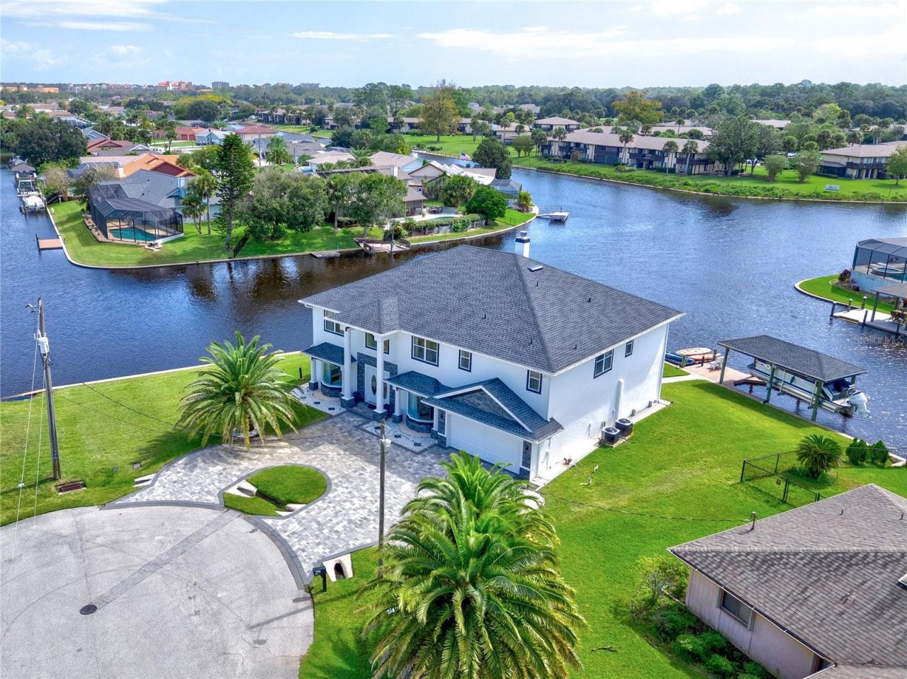 Photo 4 of 16 Florence Ct, Palm Coast, FL 32137
