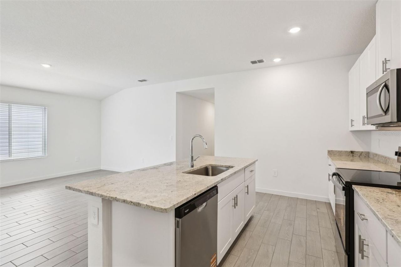 Photo 4 of 71 Wandering Creek Way, Palm Coast, FL 32164
