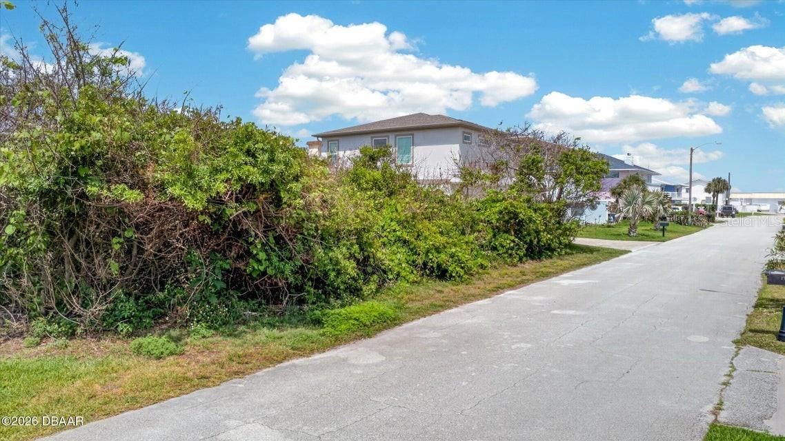 Photo 4 of 28 Ocean Breeze Cir, Ormond Beach, FL 32176