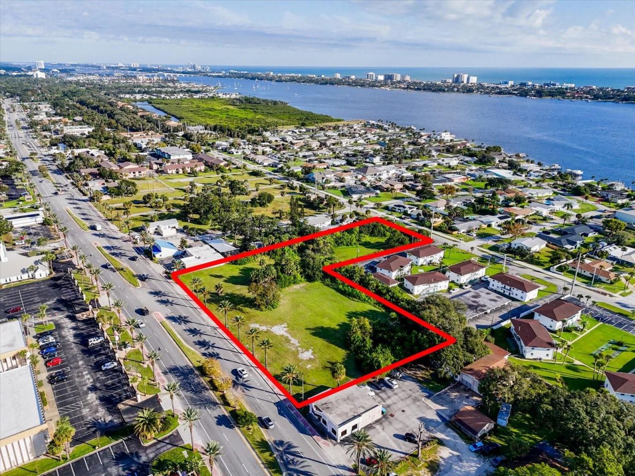 Photo 5 of 1771 S Ridge Wood Ave, South Daytona, FL 32119
