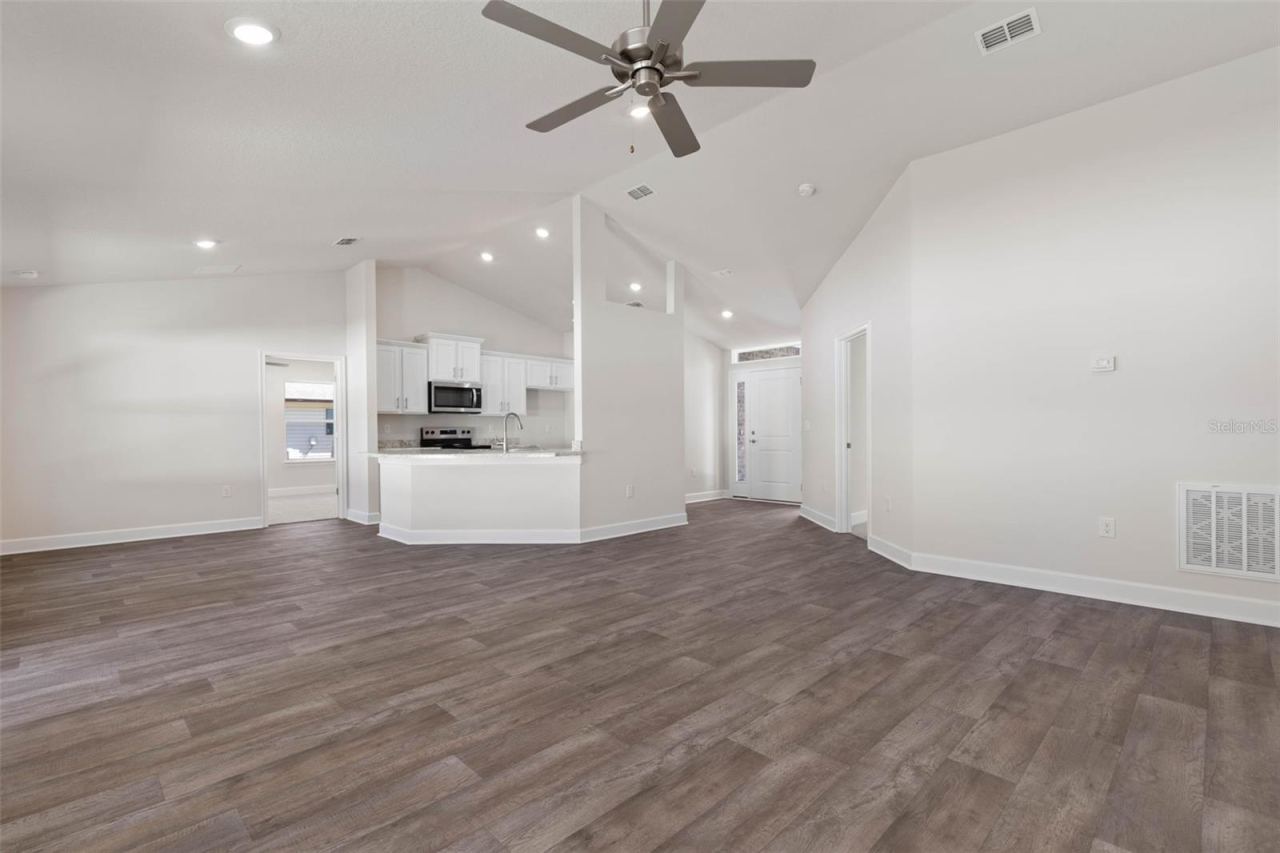 Photo 3 of 105 Palmwood Dr, Palm Coast, FL 32164
