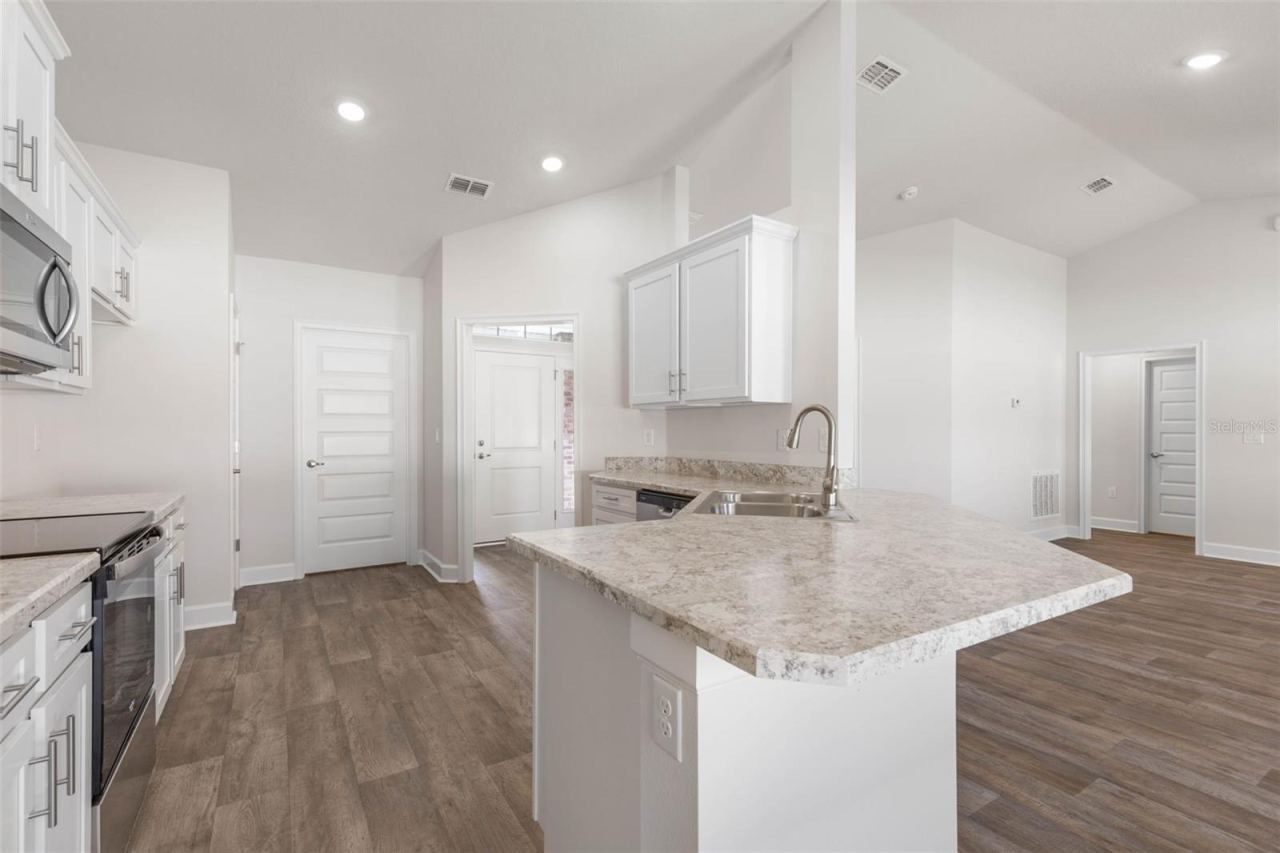 Photo 5 of 105 Palmwood Dr, Palm Coast, FL 32164