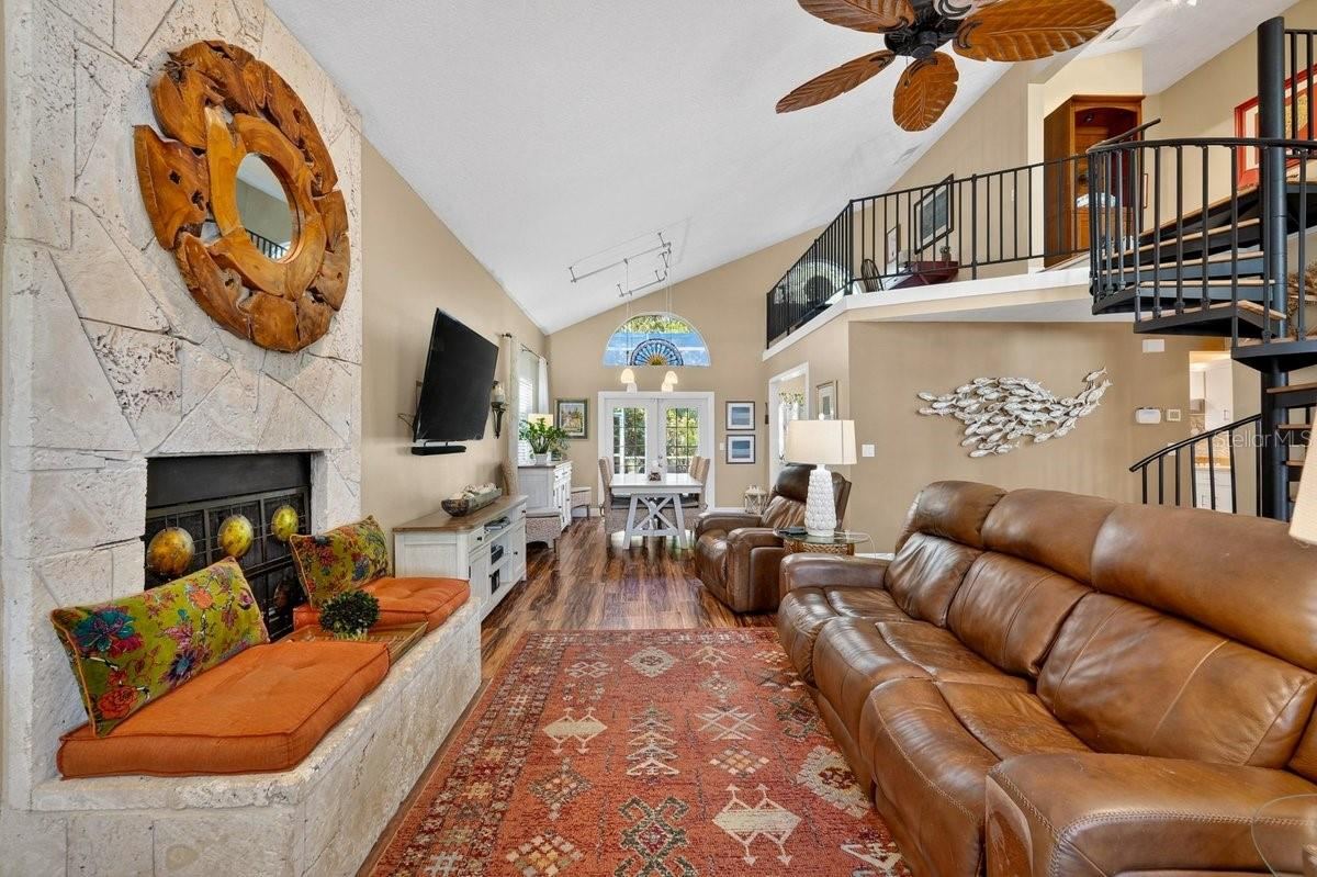 Photo 4 of 4758 S Peninsula Dr, Ponce Inlet, FL 32127