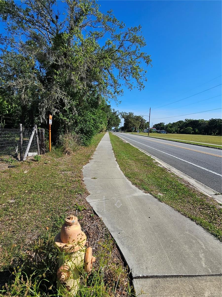 Photo 2 of 123 W 2nd Ave, Pierson, FL 32180