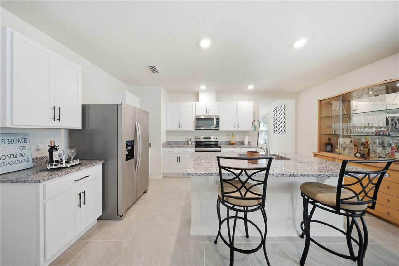 Photo 5 of 479 Pelham Park Dr, Deland, FL 32720
