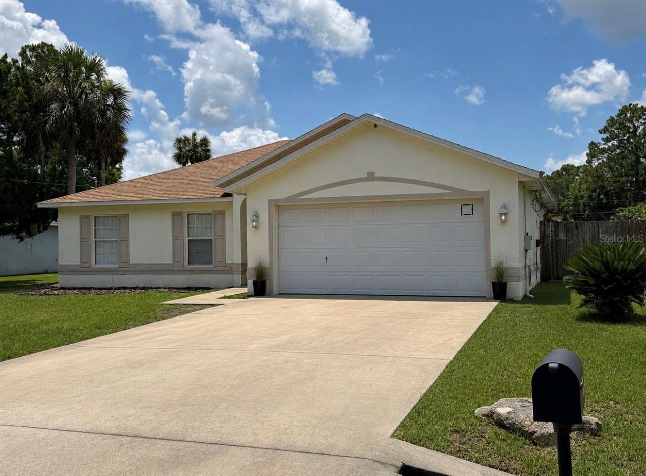 Photo 2 of 36 Port Royal Dr, Palm Coast, FL 32164