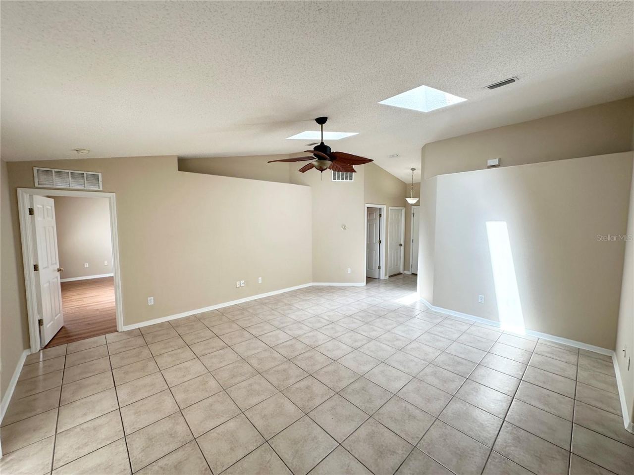 Photo 5 of 36 Port Royal Dr, Palm Coast, FL 32164