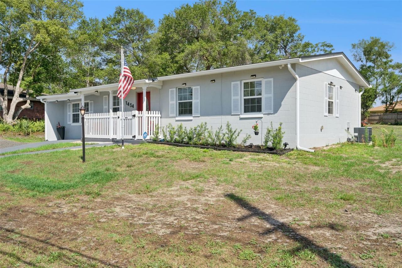 Photo 4 of 1434 Deltona Blvd, Deltona, FL 32725