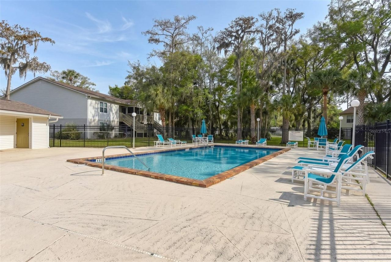 Photo 5 of 1600 Big Tree Rd #g3, South Daytona, FL 32119