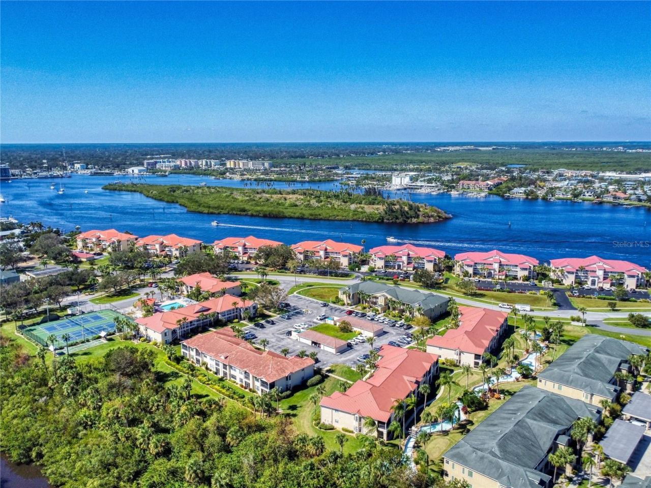 Photo 4 of 451 Bouchelle Dr #104, New Smyrna Beach, FL 32169